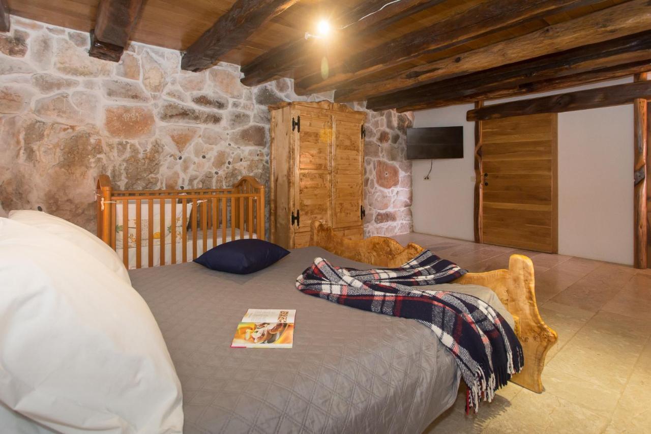Stonehouse Marina Villa Vrsine Kültér fotó