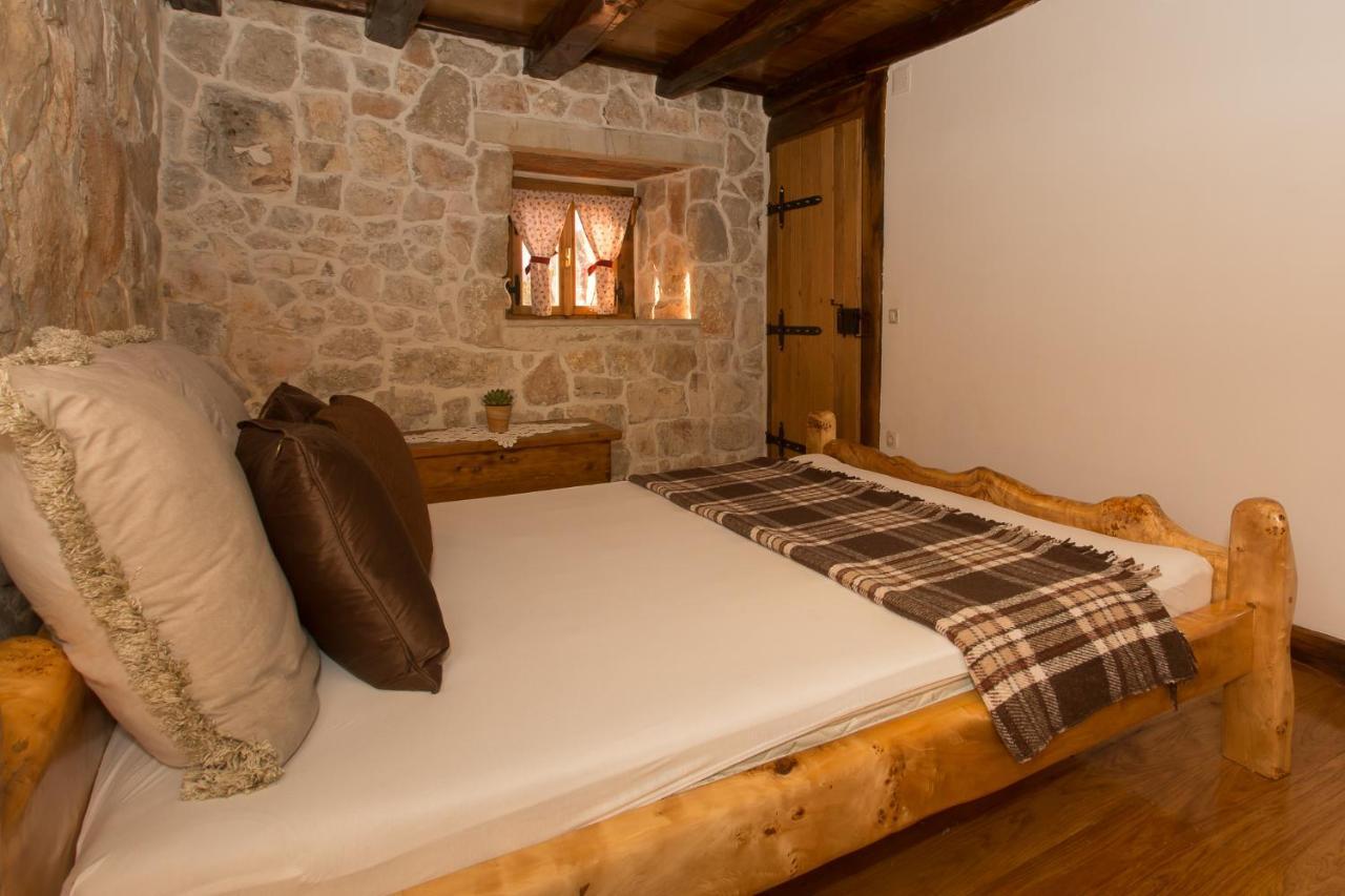 Stonehouse Marina Villa Vrsine Kültér fotó